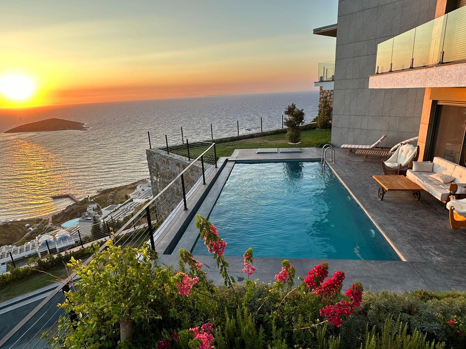 Villa with sea view in Bodrum /Yalıkavak