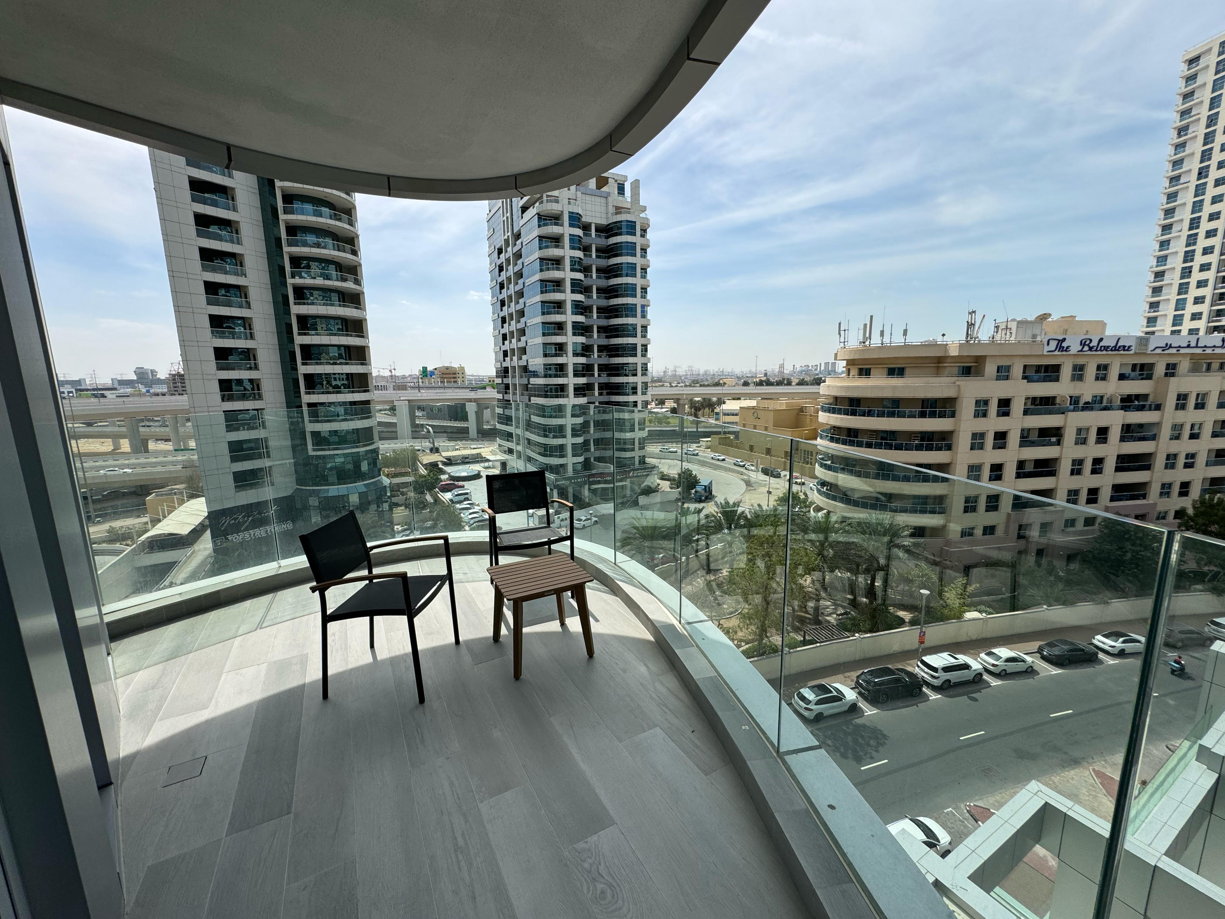 Exclusive Marina Living: Luxury 1+1 Apartment with Rooftop Pool and Spa in Dubai's Vibrant Hub