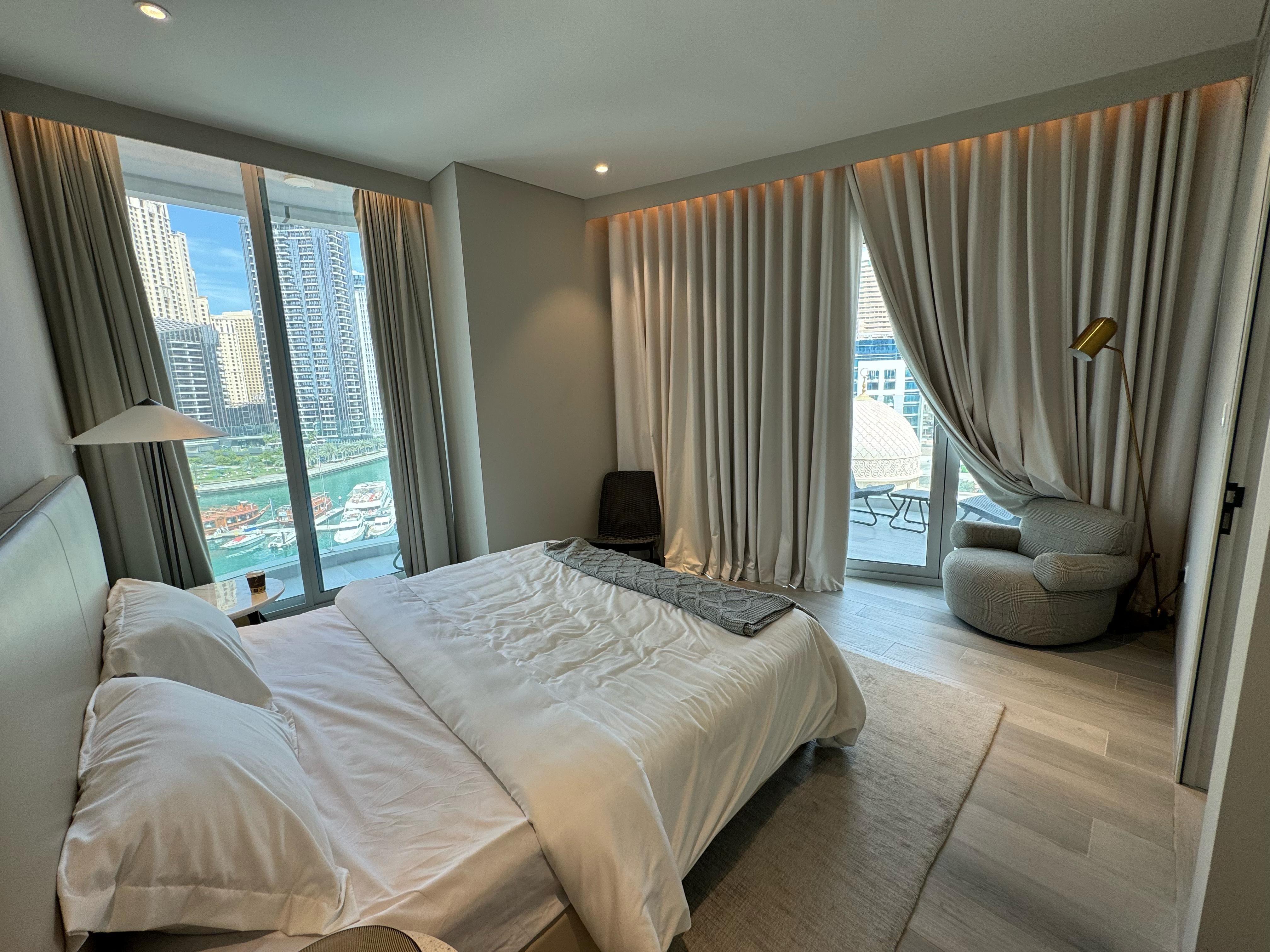 Luxurious 1+1 Apartment with Stunning Views in Dubai Marina